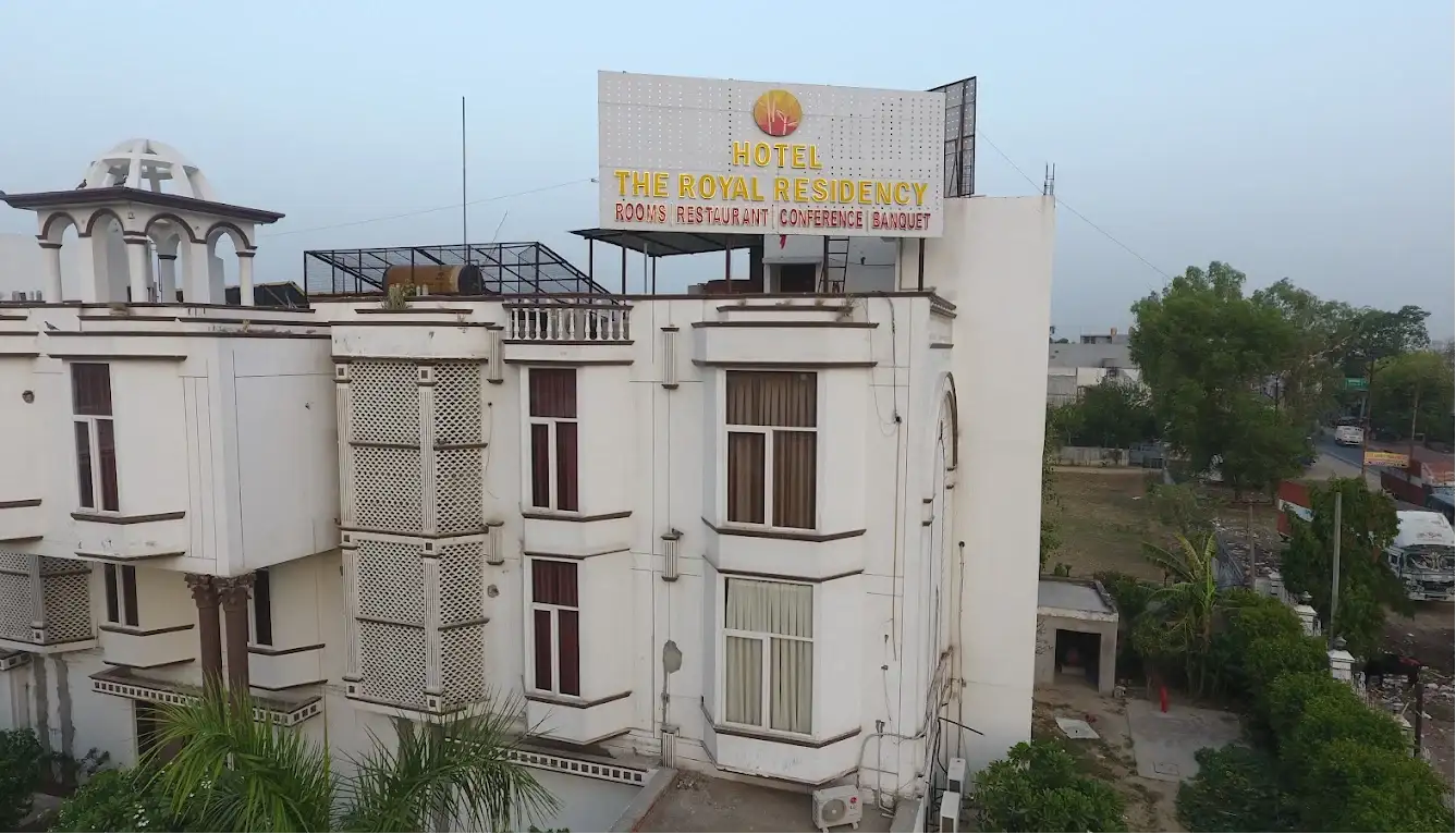Hotel The Royal Residency
